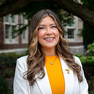 Headshot of Cassie Johnson outside Morgan Hall.