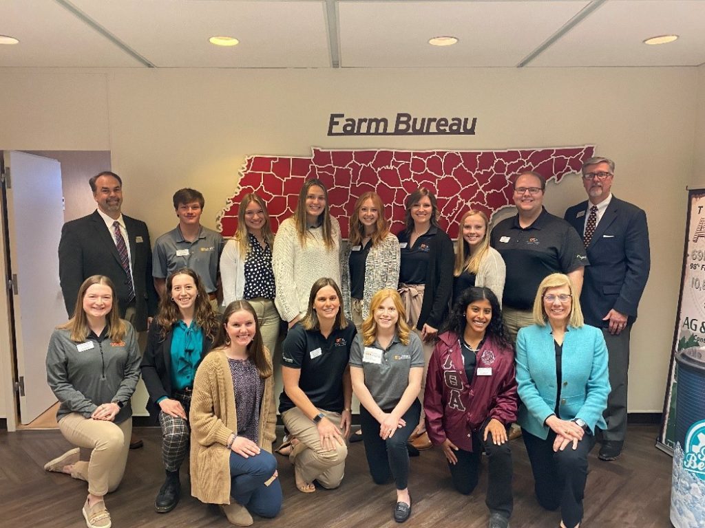 Scholars pictured with Farm Credit Mid-America Regional Vice President, Scott Holmes, and Senior Vice President of Tennessee Agricultural Lending, Tim Williams, and TN Farm Bureau Regional Field Officer, Lettie McKay, and Executive Vice President, Rhedona Rose.